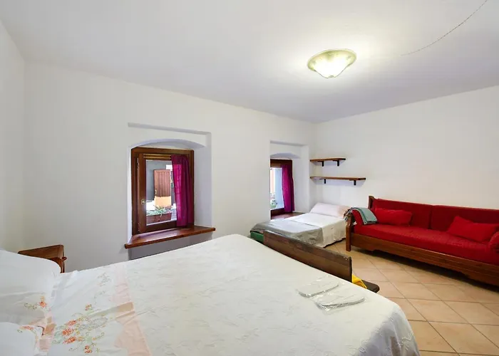 Meridiana Semesterbostad Bard